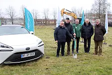 Gruppenbild zum Baubeginn