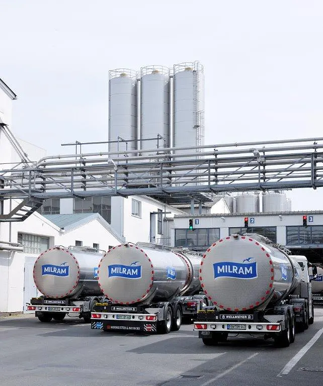 Milchlieferung an die DMK Deutsches Milchkontor GmbH