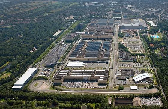 Gebäude der Mercedes-Benz Werk Bremen