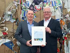 2 Geschäftsführer mit PUU Urkunde