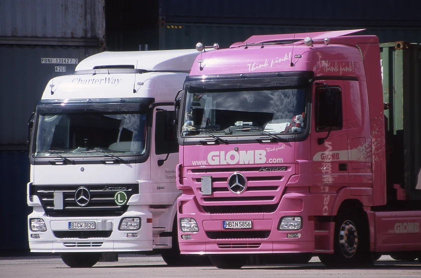 LKW der GCD Glomb Container Dienst GmbH