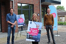 Gruppenfoto zur Solarkampagne #machWatt mit Martin Grocholl, Maike Schaefer und Ernst Schütte.