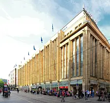 Firmengebäude der Karstadt Warenhaus GmbH