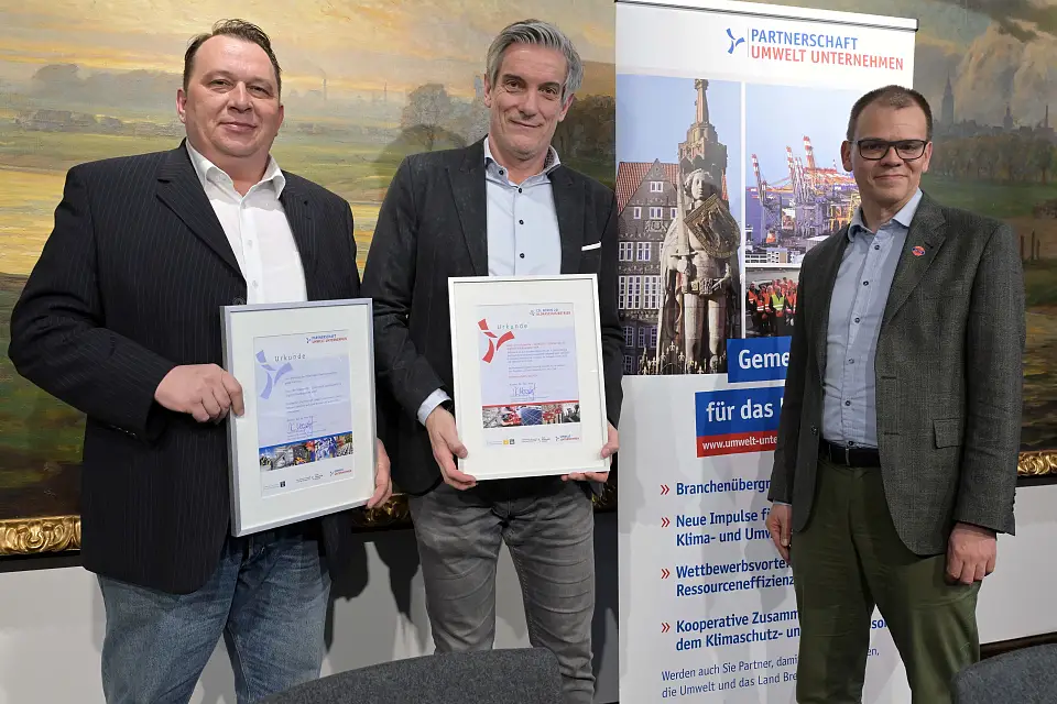 Aufnahme und Auszeichnung Haus der Dokumente - COMKOPIE X Gesellschaft f&uuml;r digitale Drucksysteme mbH